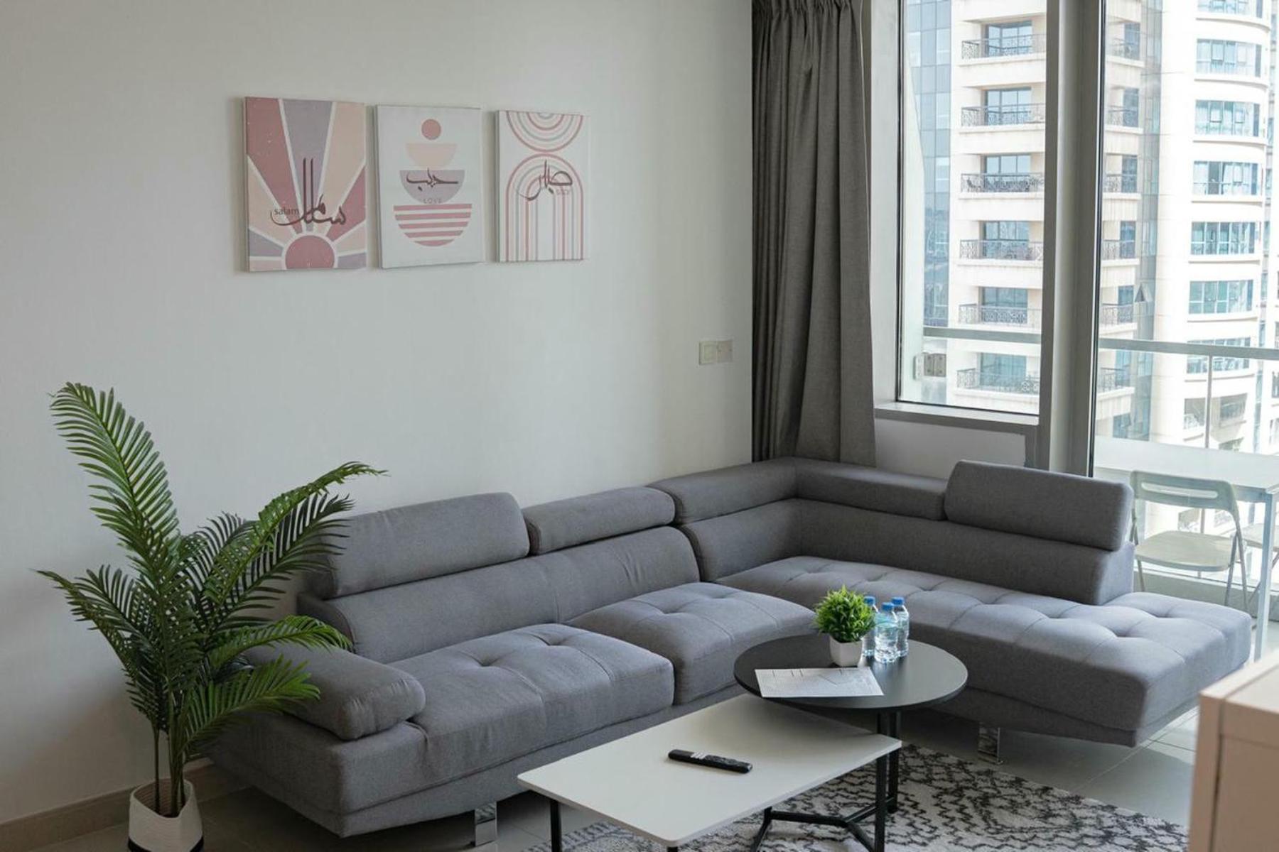 Charming 1-bedroom I Marina